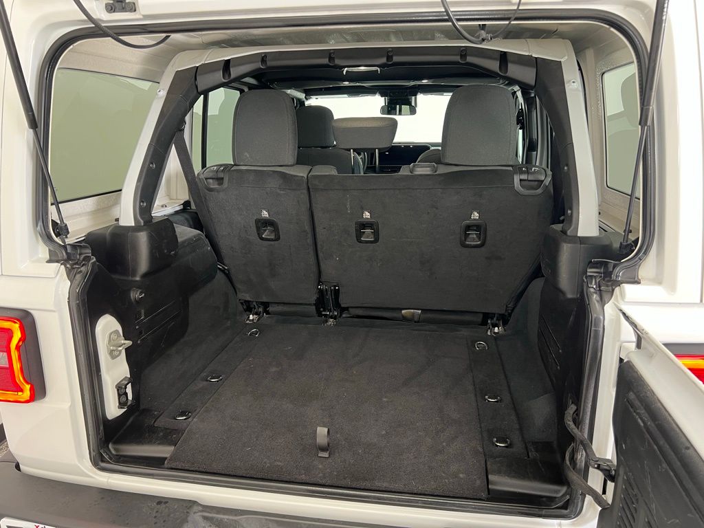 2024 Jeep Wrangler 4-Door Sahara - Photo 7