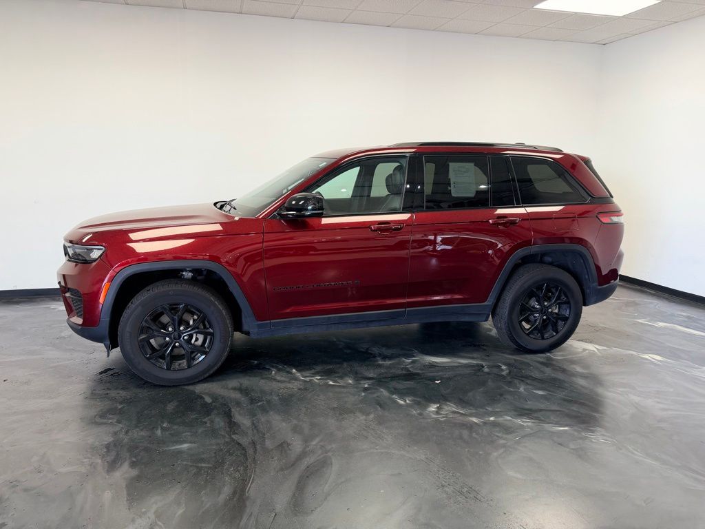 2024 Jeep Grand Cherokee Altitude - Photo 19