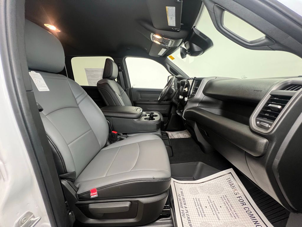 2025 RAM 2500 Tradesman - Photo 9