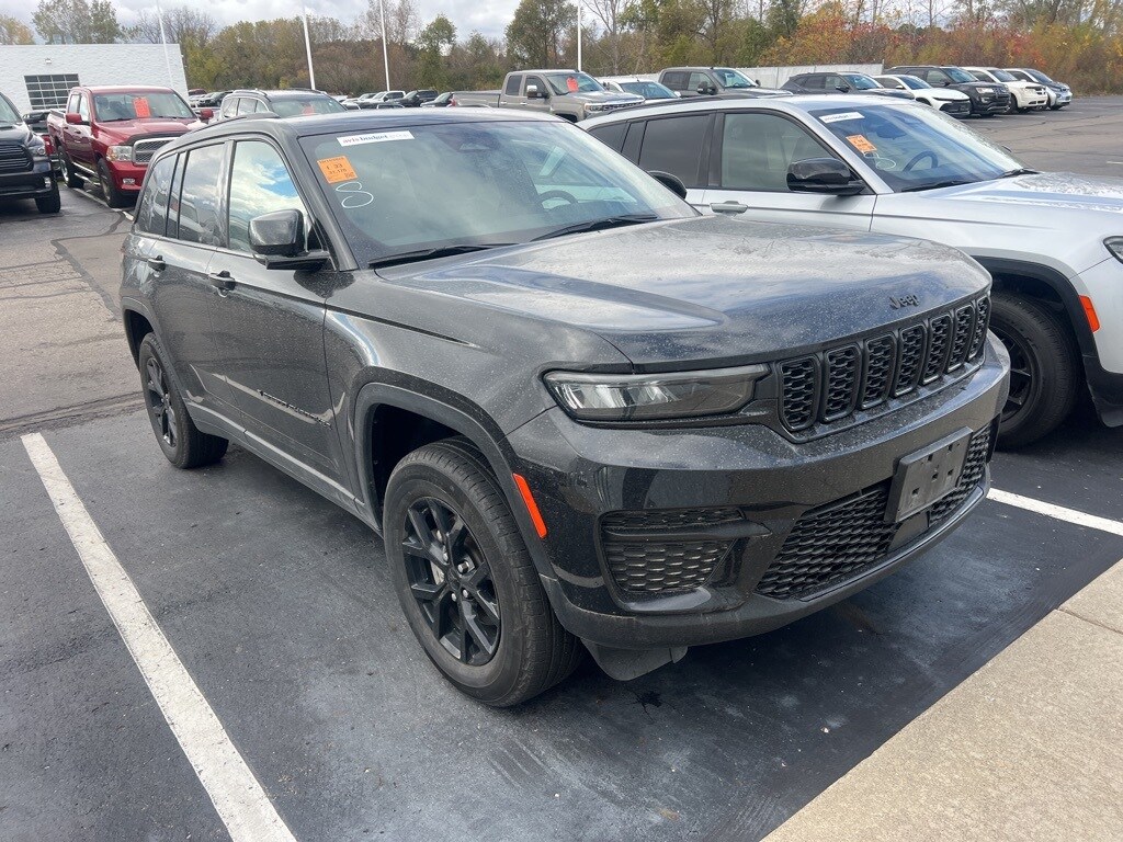 2024 Jeep Grand Cherokee Altitude X photo 3