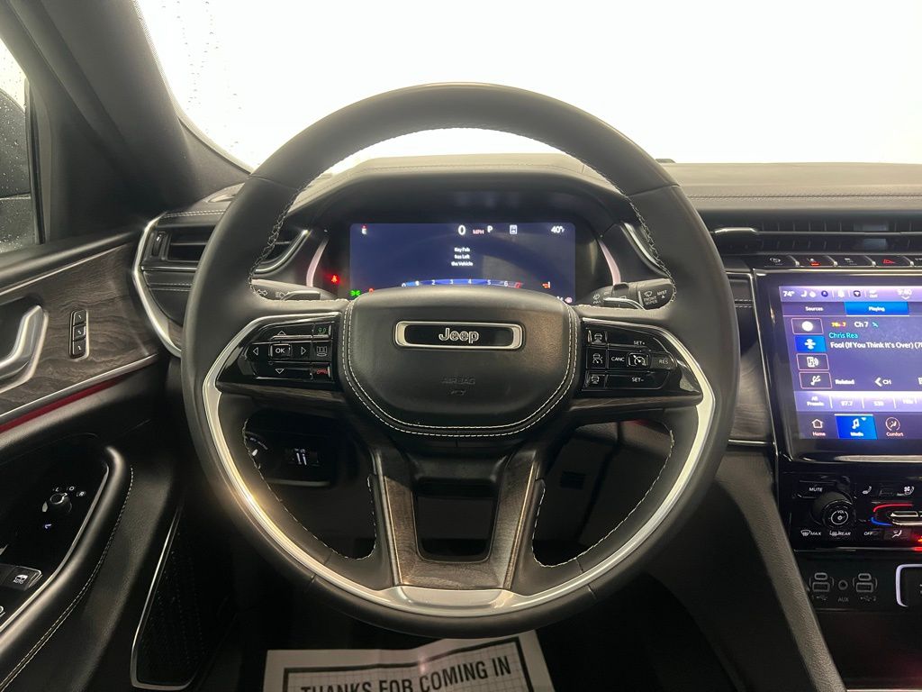 2024 Jeep Grand Cherokee Overland - Photo 13