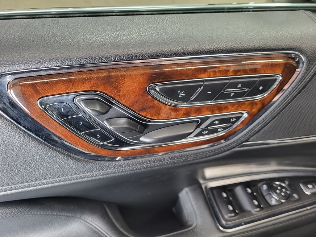 Used 2017 Lincoln Continental Reserve Sedan