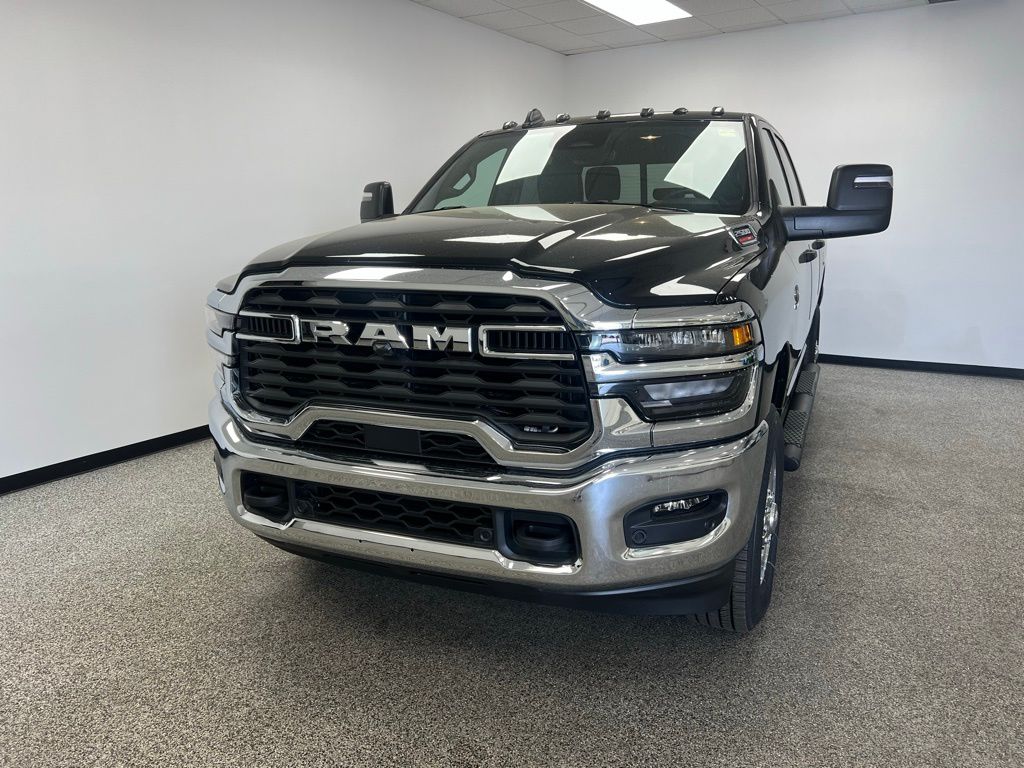 2025 RAM 2500 Tradesman - Photo 18