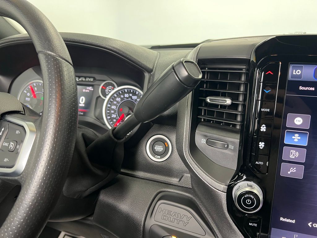 2025 RAM 2500 Tradesman - Photo 11