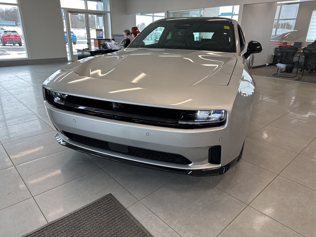 2025 Dodge Charger Daytona R/T AWD photo 3