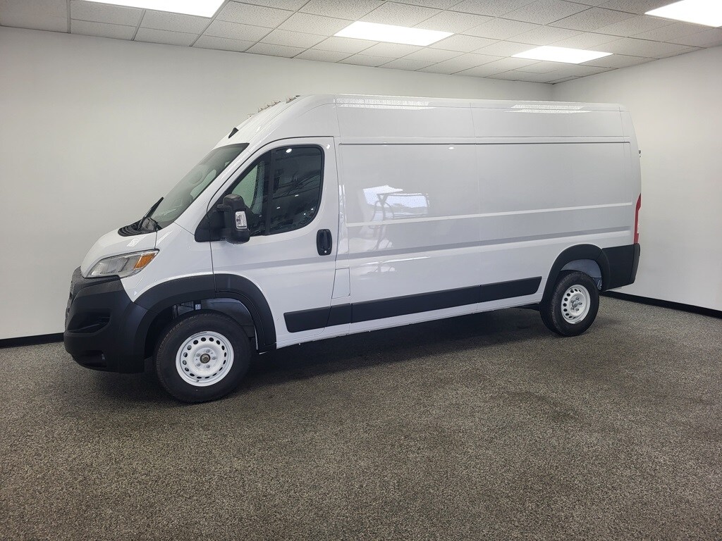 2025 Ram ProMaster 2500 Cargo Van photo 2