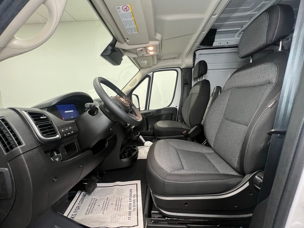 2026 Ram ProMaster 3500 Cargo Van photo 3