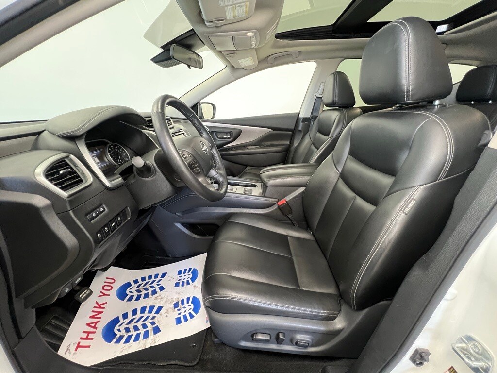 2023 Nissan Murano SV photo 3