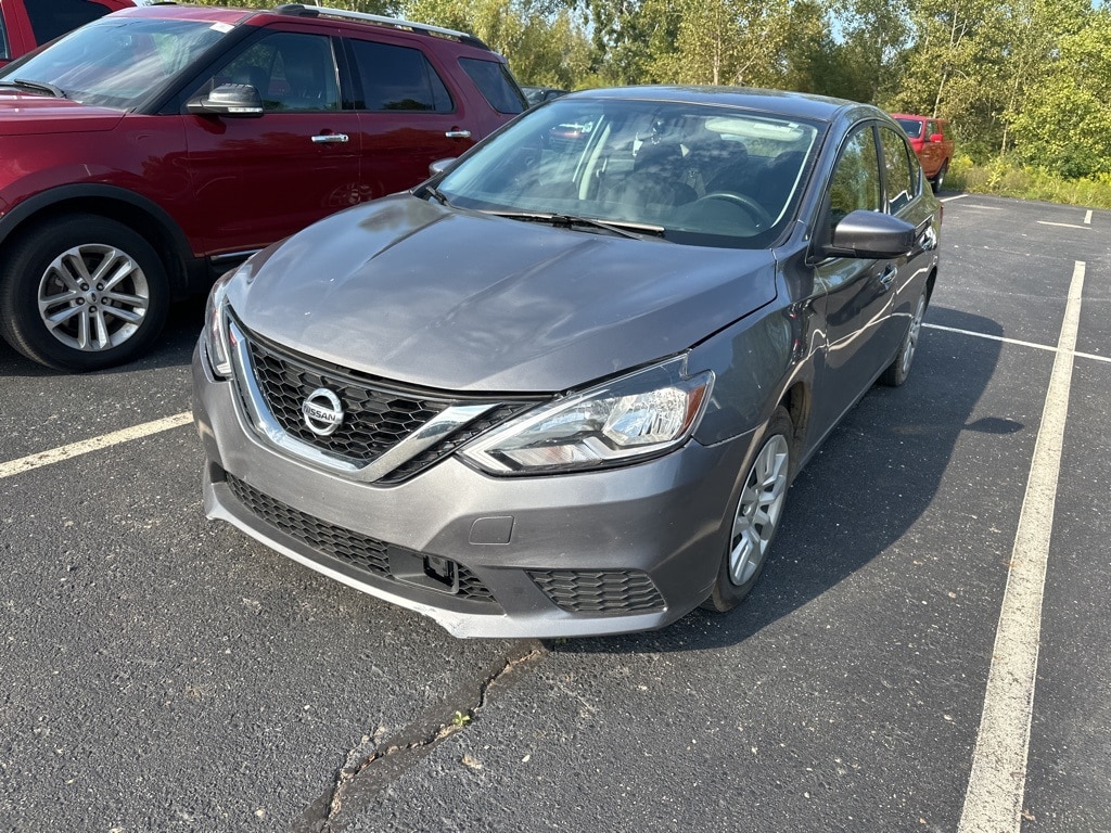 Used 2018 Nissan Sentra S with VIN 3N1AB7AP1JY275051 for sale in Jackson, MI