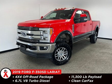 2019 Ford F-350SD Lariat Truck Crew Cab