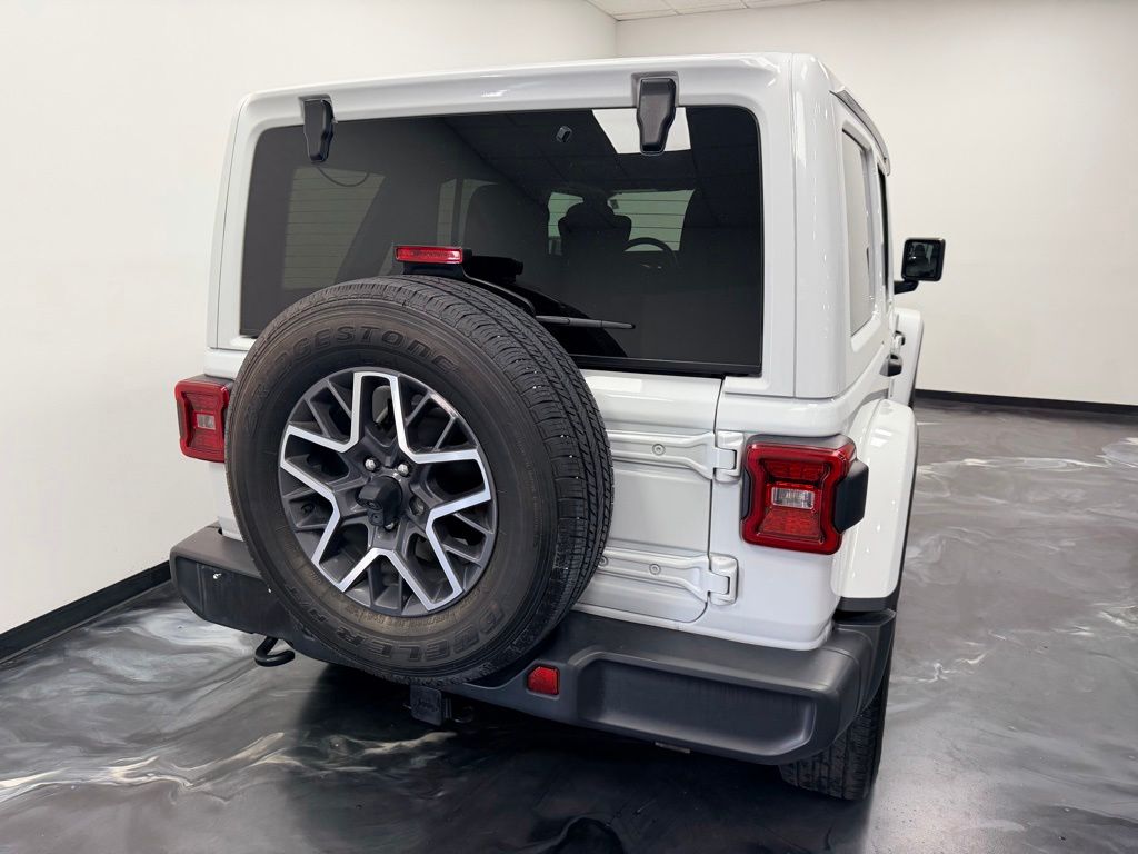 2024 Jeep Wrangler 4-Door Sahara - Photo 6