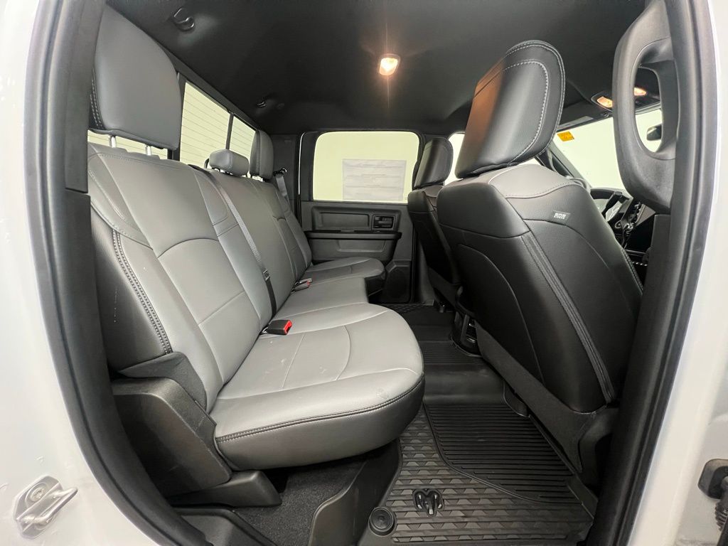 2025 RAM 2500 Tradesman - Photo 8