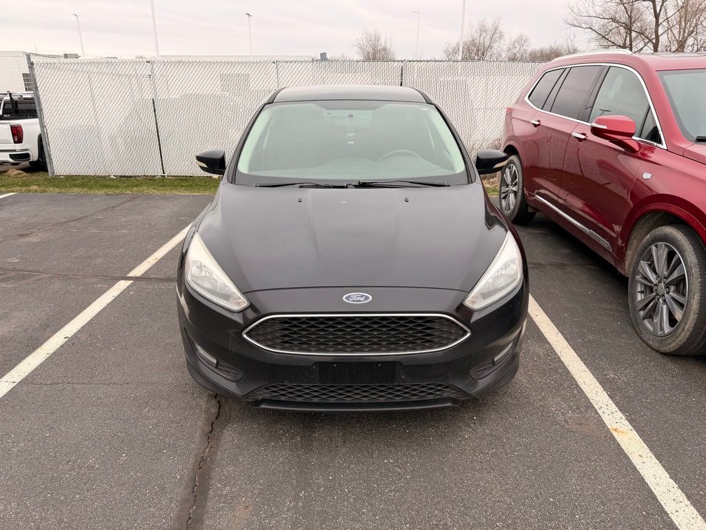 Used 2017 Ford Focus SE with VIN 1FADP3K29HL250172 for sale in Jackson, MI