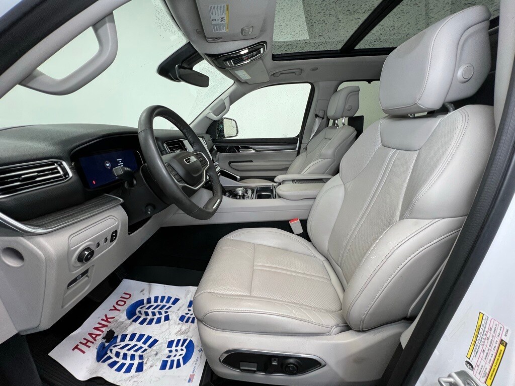 2024 Jeep Wagoneer Series III photo 3