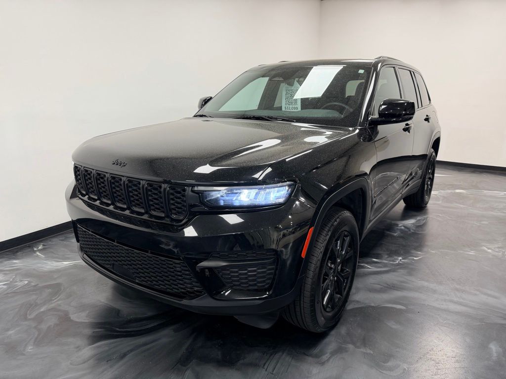 2024 Jeep Grand Cherokee Altitude - Photo 4
