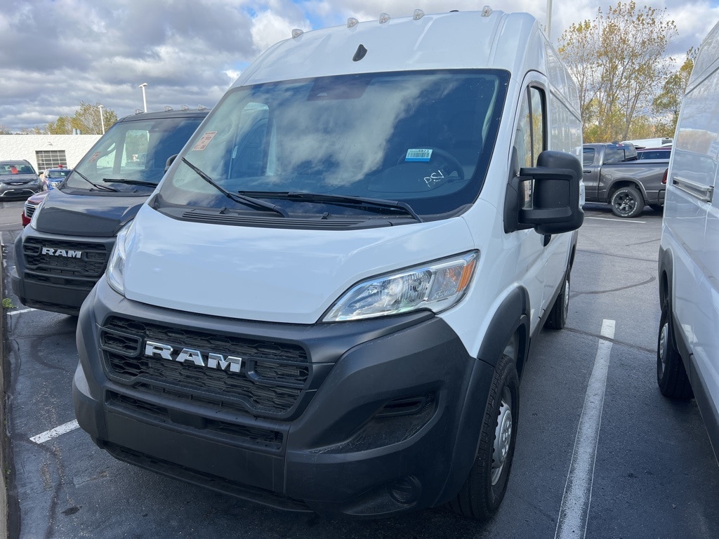 2025 Ram ProMaster 2500 Cargo Van photo 2