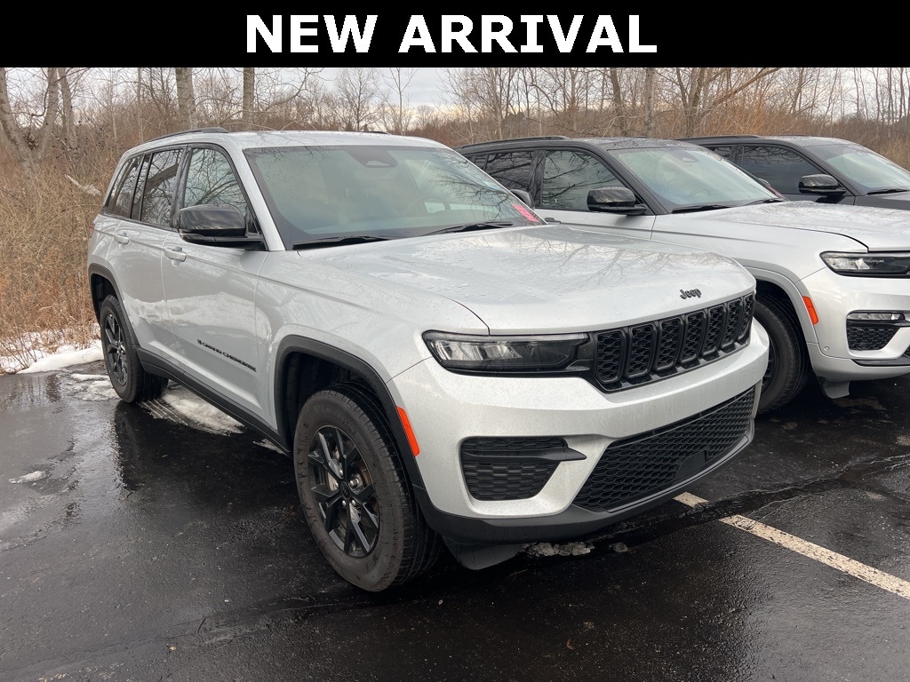 2024 Jeep Grand Cherokee Altitude's photo