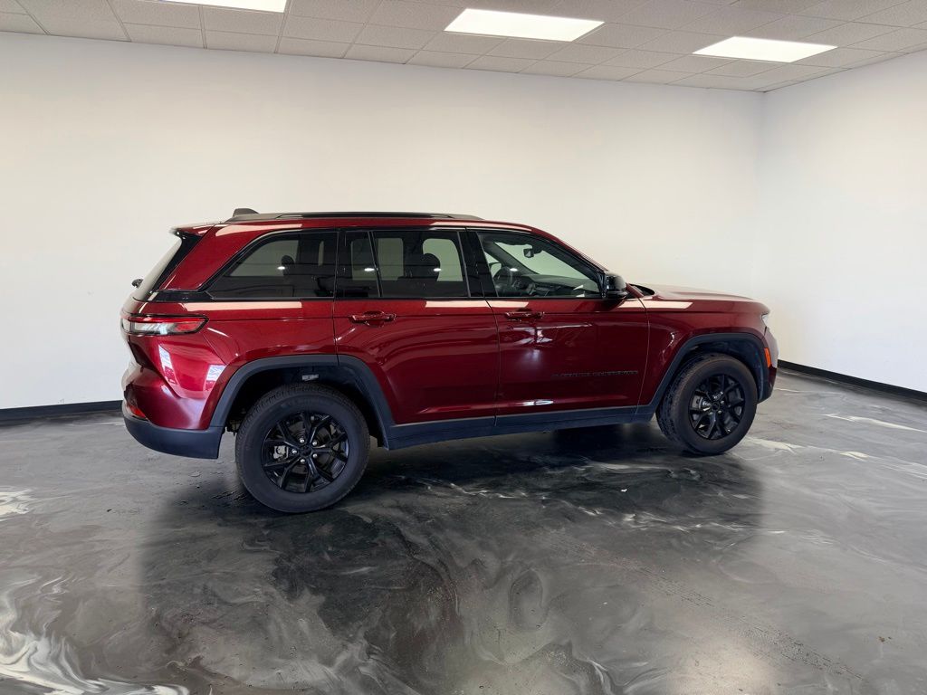 2024 Jeep Grand Cherokee Altitude - Photo 22