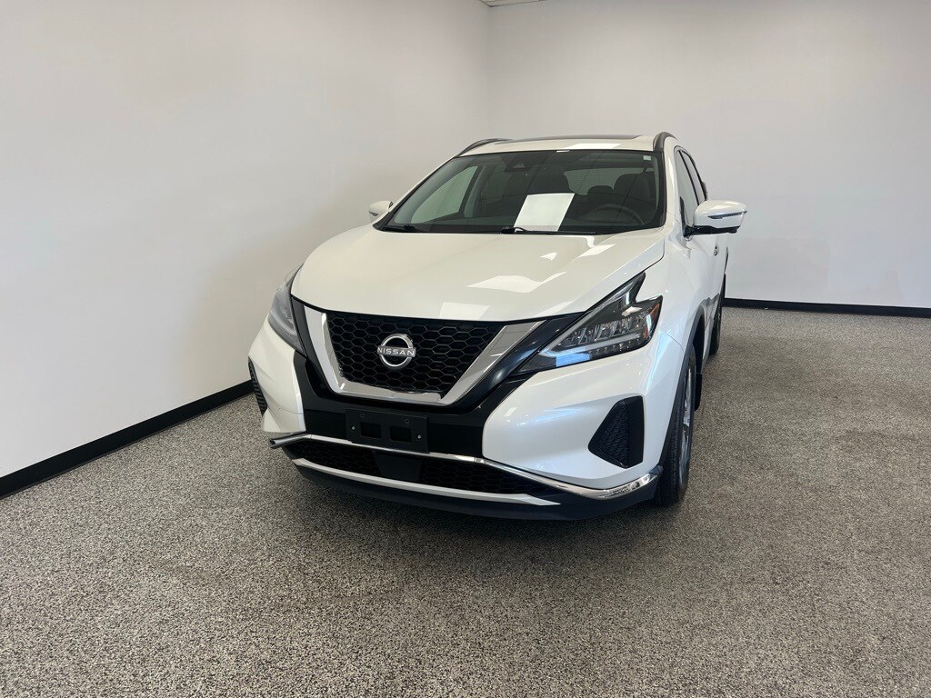 2023 Nissan Murano SV photo 2