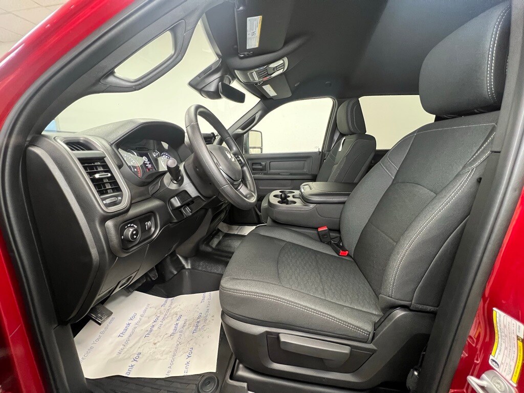 2026 Ram 2500 Tradesman photo 2