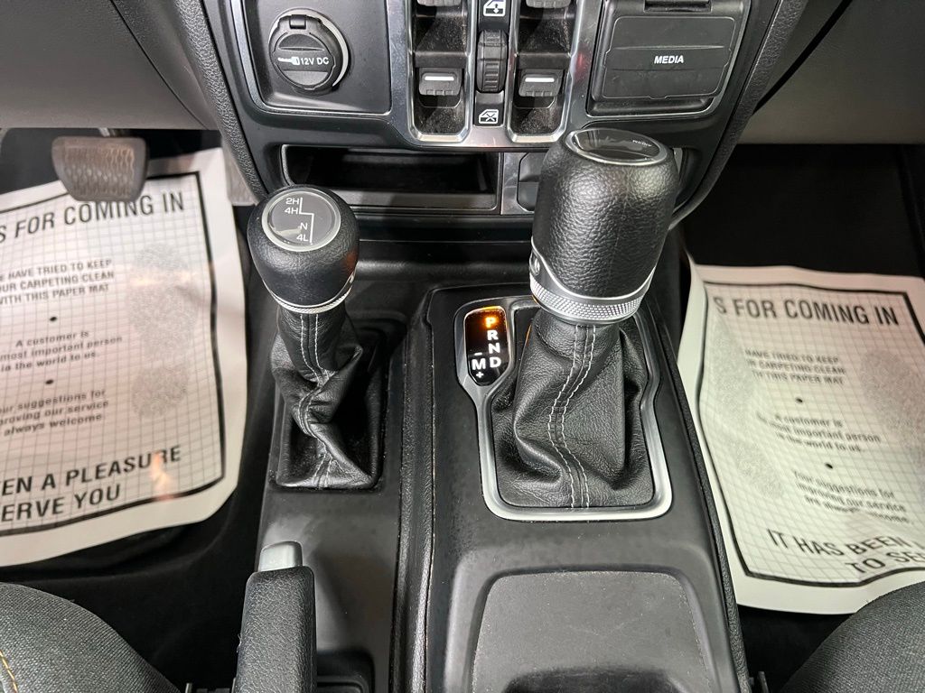 2024 Jeep Wrangler 4-Door Sahara - Photo 13