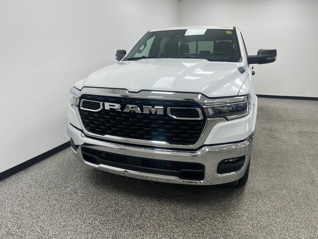 New 2025 Ram 1500 BIG HORN CREW CAB 4X4 5'7 BOX Pickup