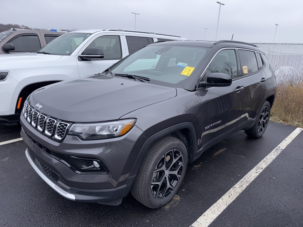 2024 Jeep Compass Limited photo 2