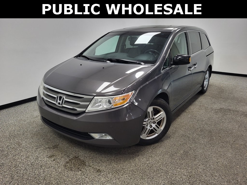 2013 Honda Odyssey Touring Elite's photo