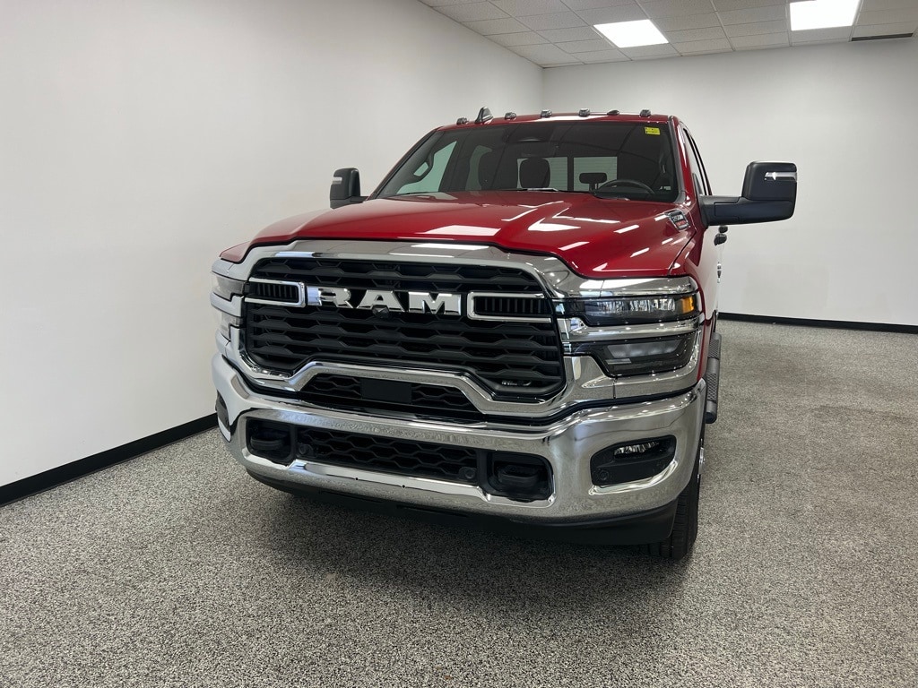 2026 Ram 2500 Tradesman photo 2