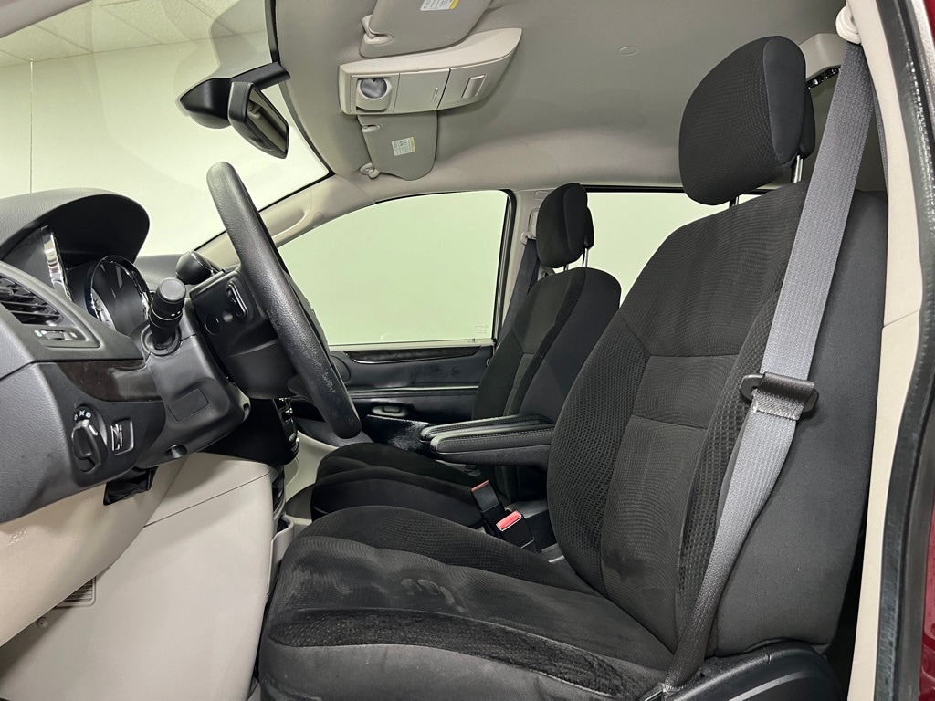 Used 2019 Dodge Grand Caravan SE with VIN 2C4RDGBG0KR612822 for sale in Jackson, MI