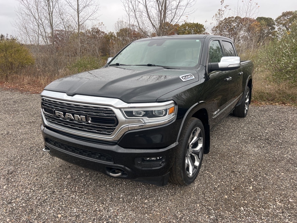 2022 Ram 1500 Limited photo 3