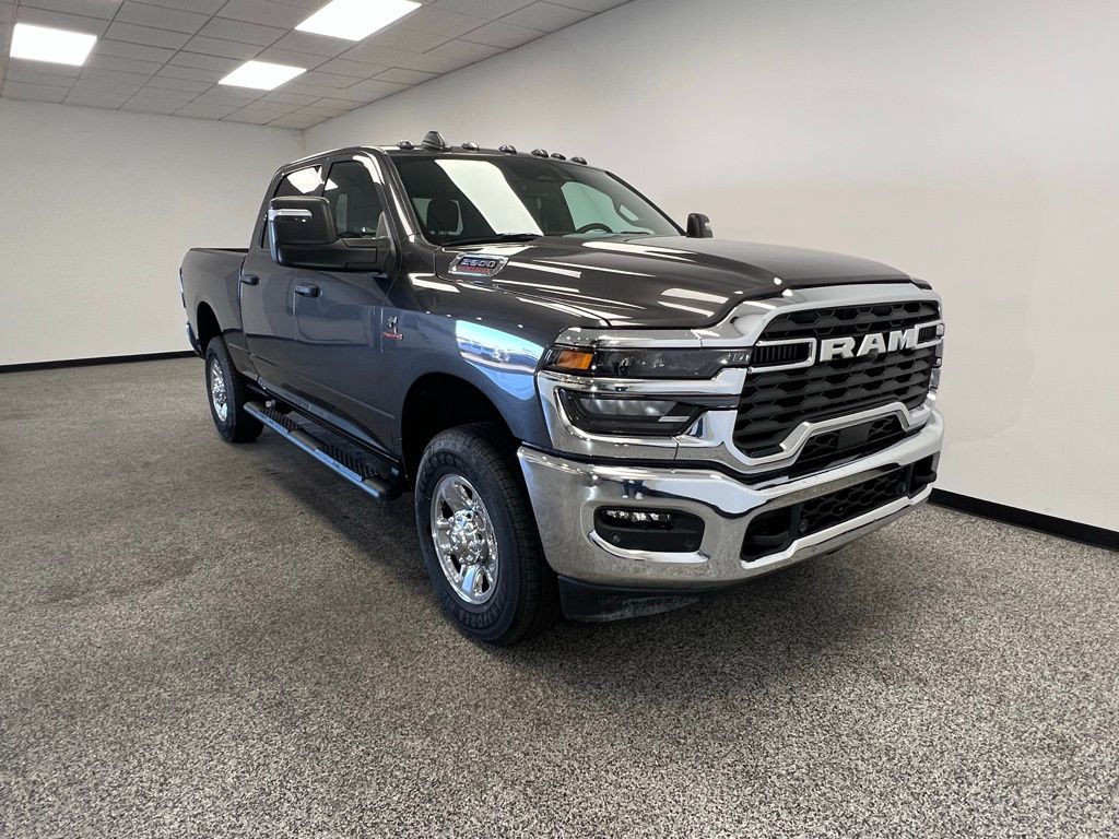 2025 RAM 2500 Tradesman - Photo 17