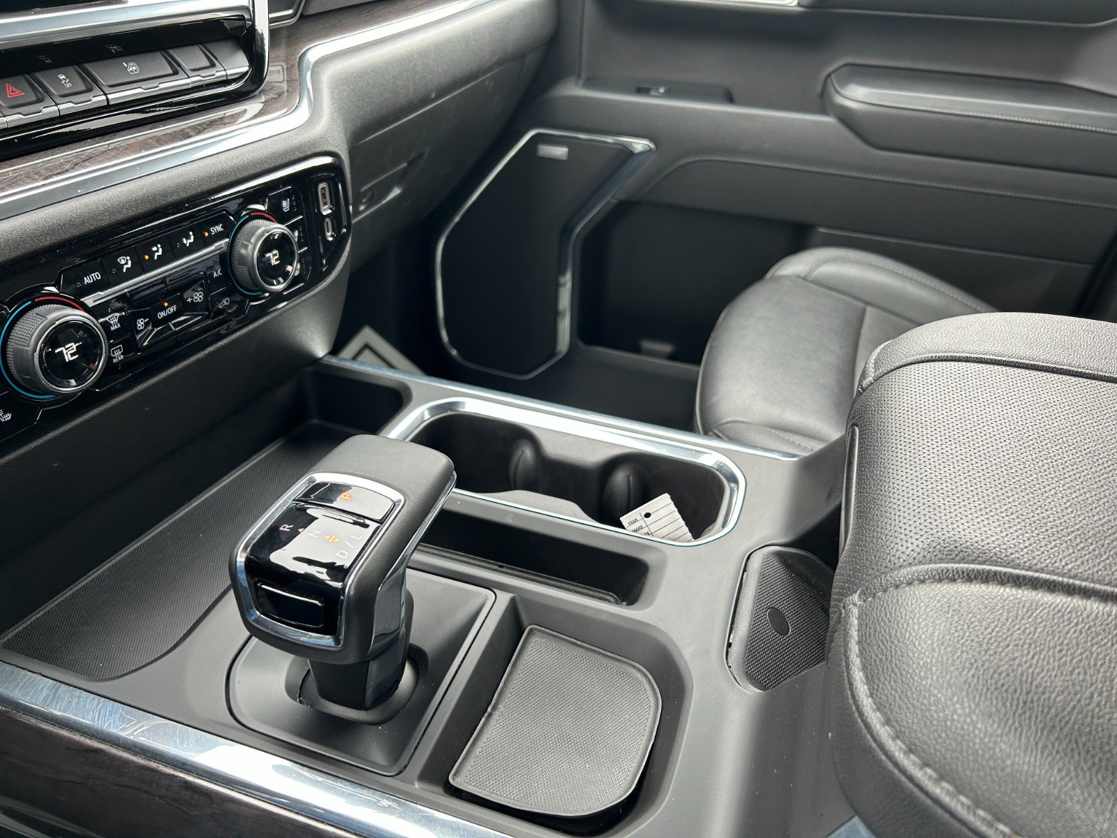 2023 Chevrolet Silverado 1500 LTZ - Photo 32