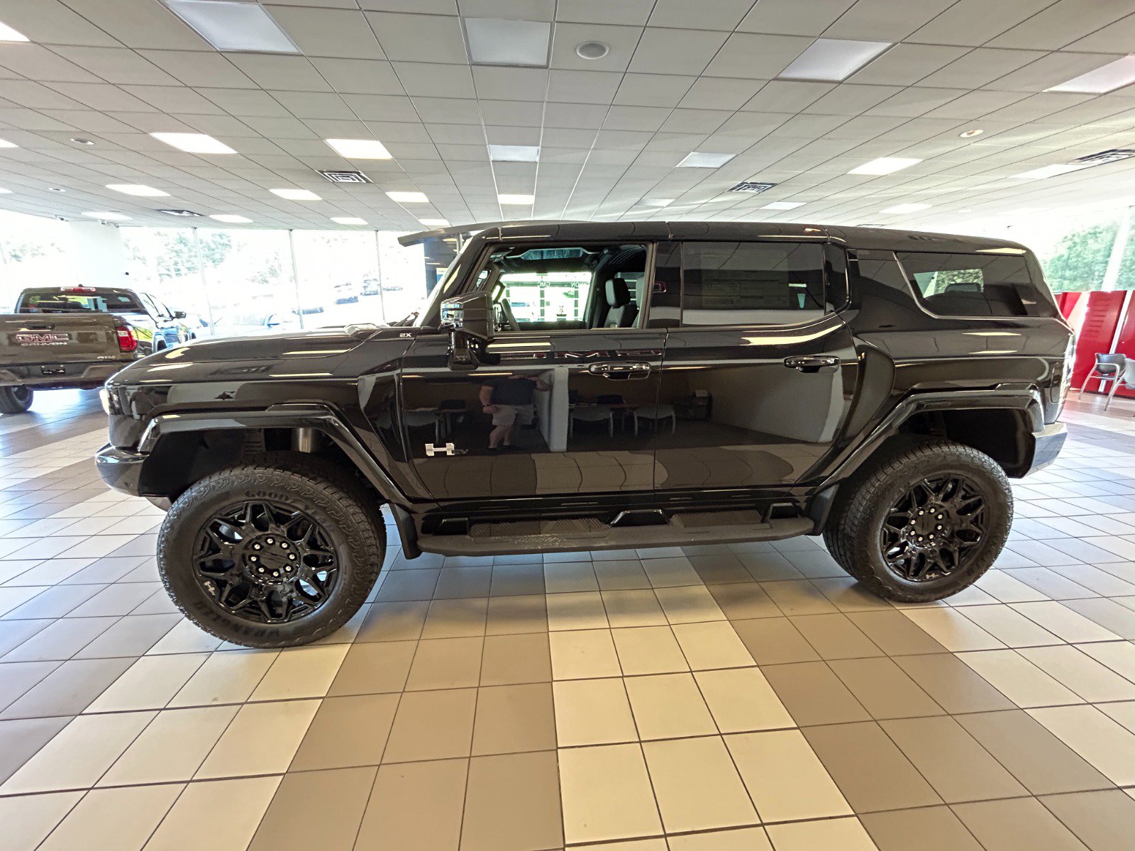 Used 2024 GMC HUMMER EV 2X with VIN 1GKB0NDE9RU105366 for sale in Olyphant, PA