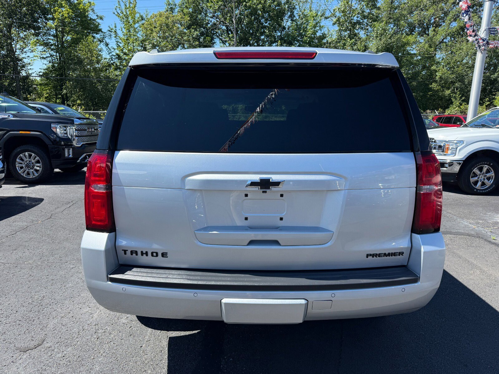 2019 Chevrolet Tahoe Premier photo 4