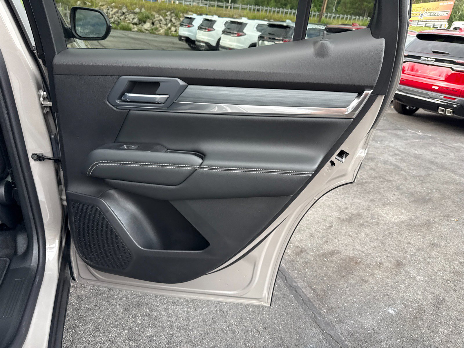 2027 GMC Terrain Elevation - Photo 20