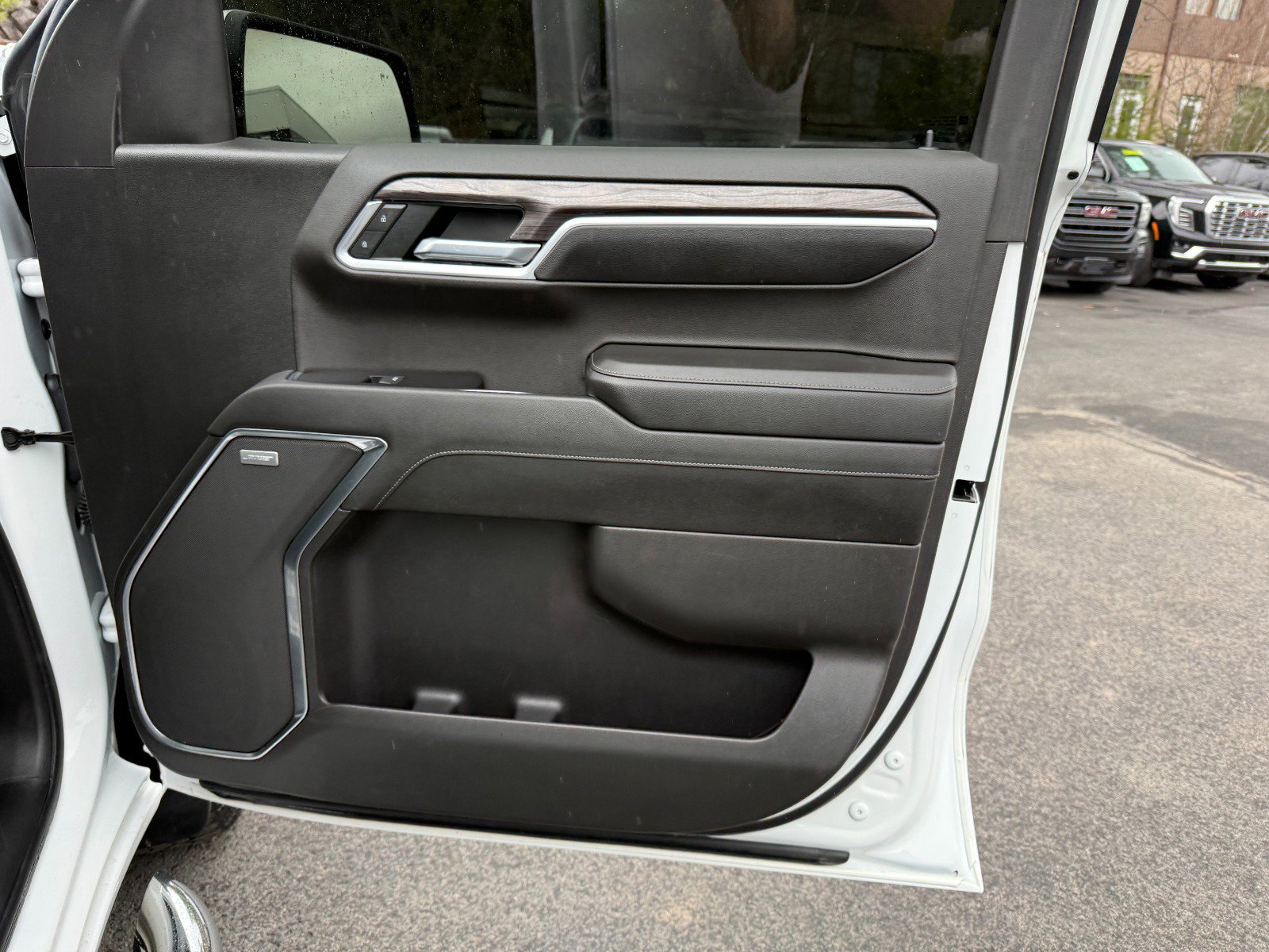 2022 Chevrolet Silverado 1500 LTZ - Photo 23