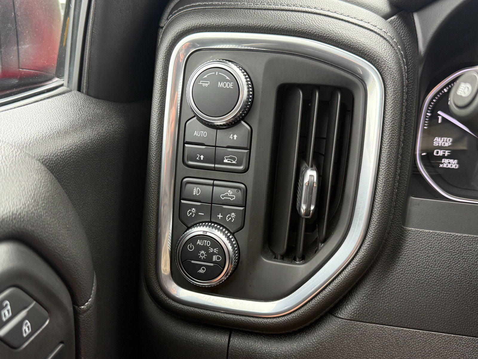 2021 GMC Sierra 1500 SLT - Photo 32