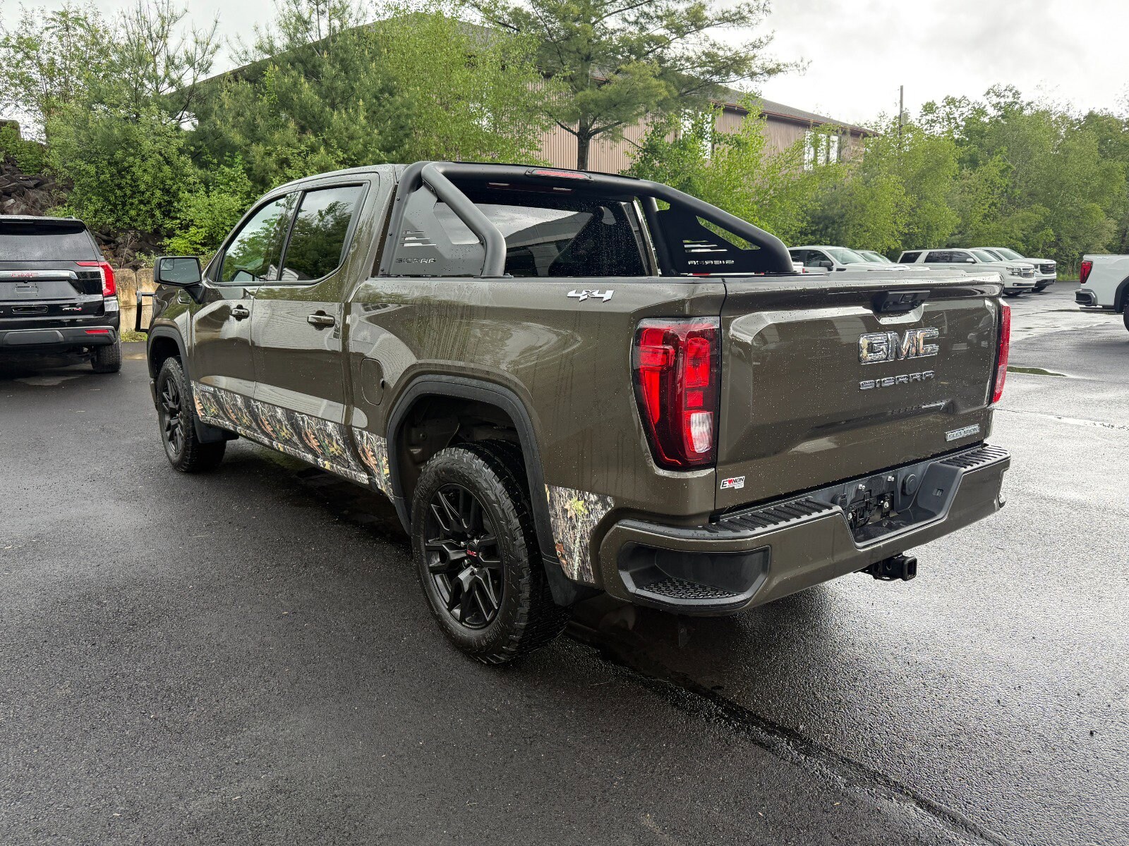 2024 Gmc Sierra 1500 Elevation photo 3