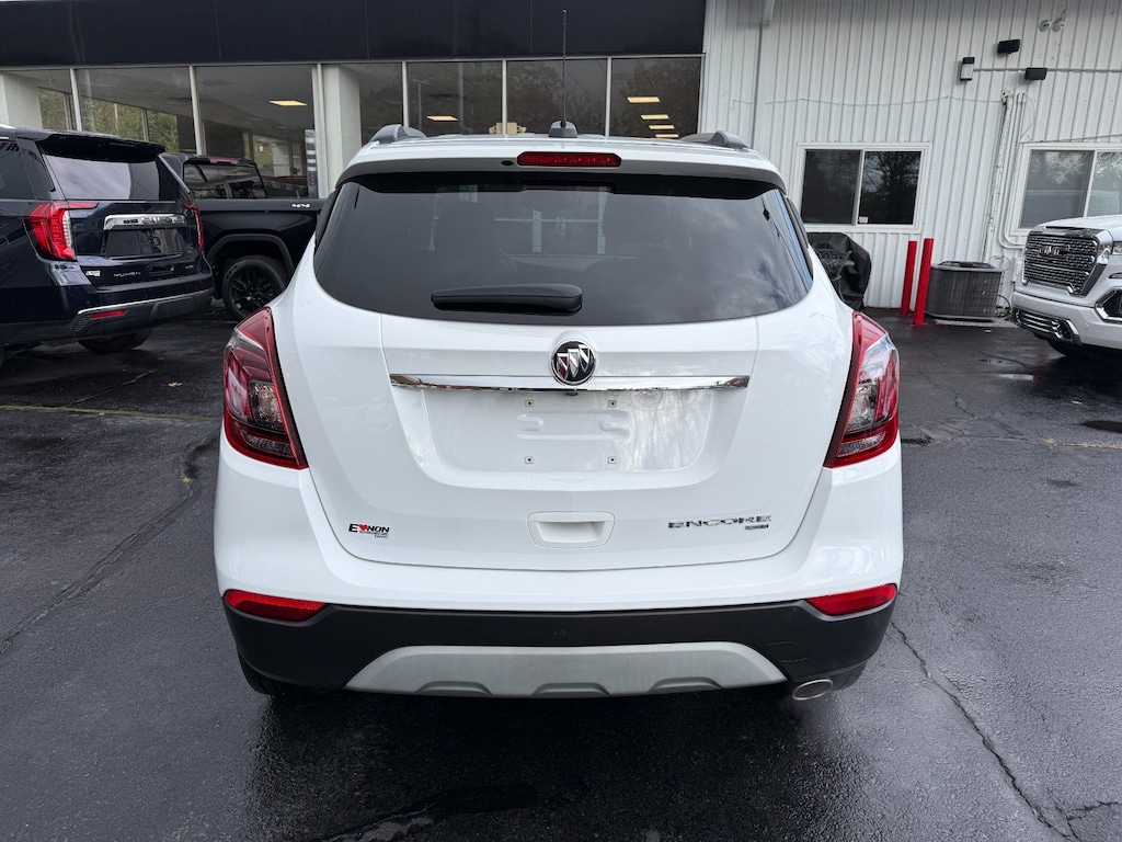 Used 2022 Buick Encore Preferred SUV
