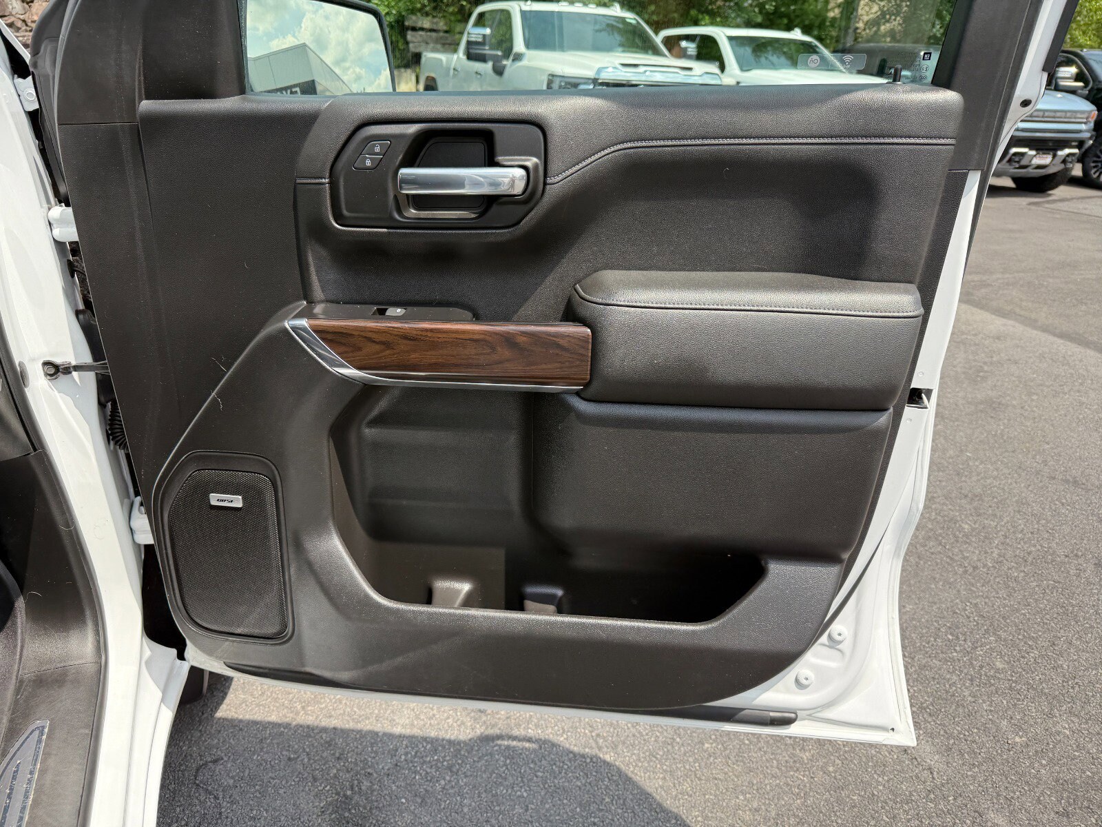 2019 GMC Sierra 1500 SLT - Photo 24