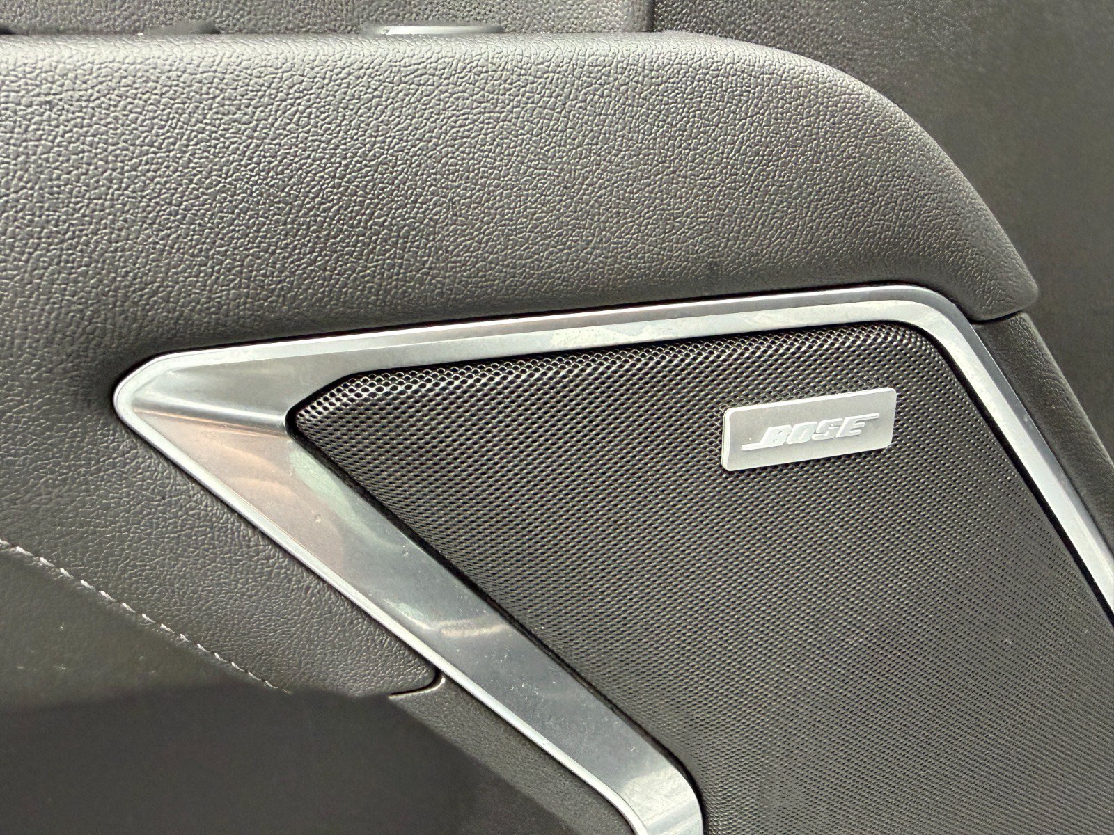 2022 Chevrolet Silverado 1500 LTZ - Photo 26