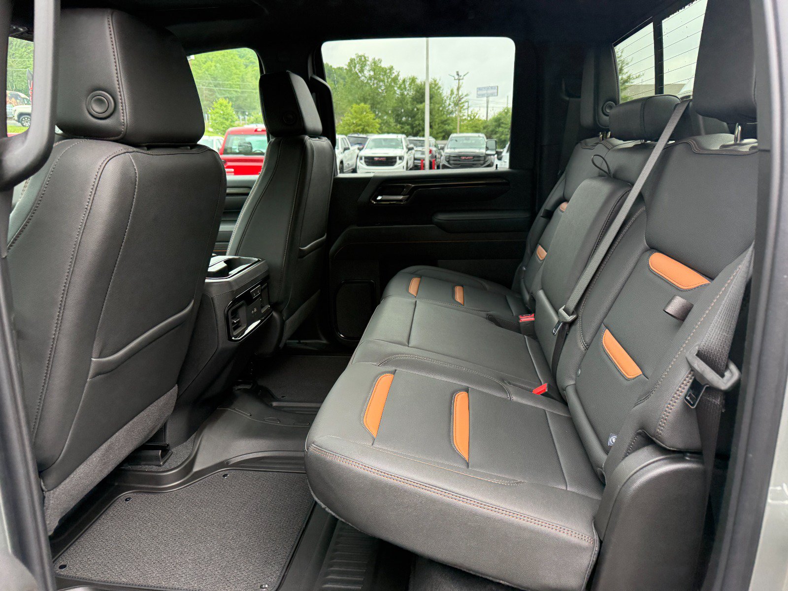 2026 GMC Sierra 2500HD AT4 - Photo 17