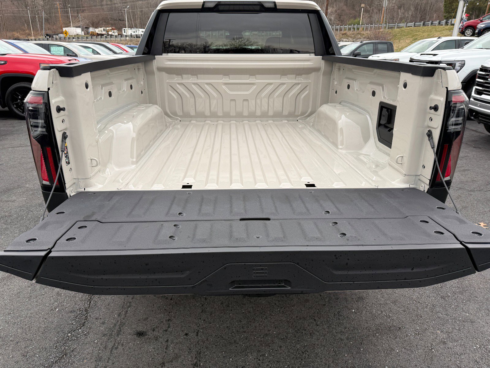 2026 GMC Sierra EV Elevation - Photo 17