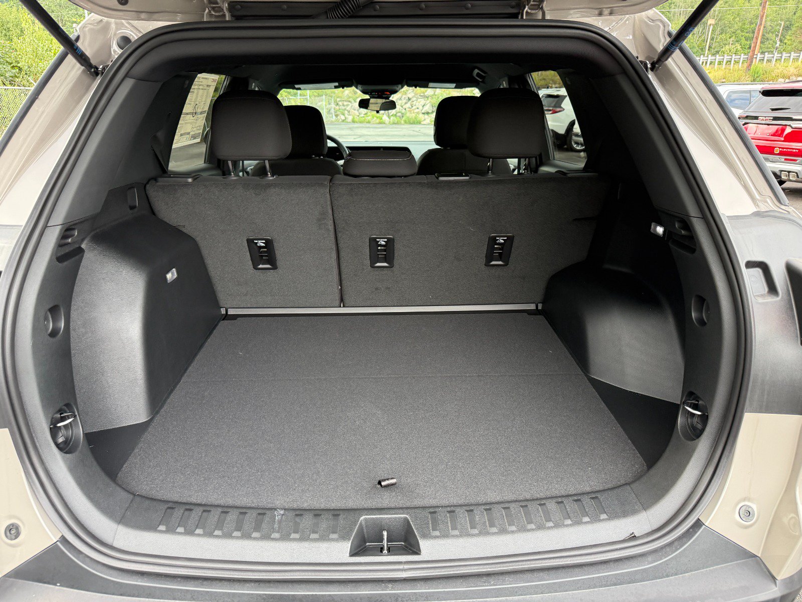 2027 GMC Terrain Elevation - Photo 18