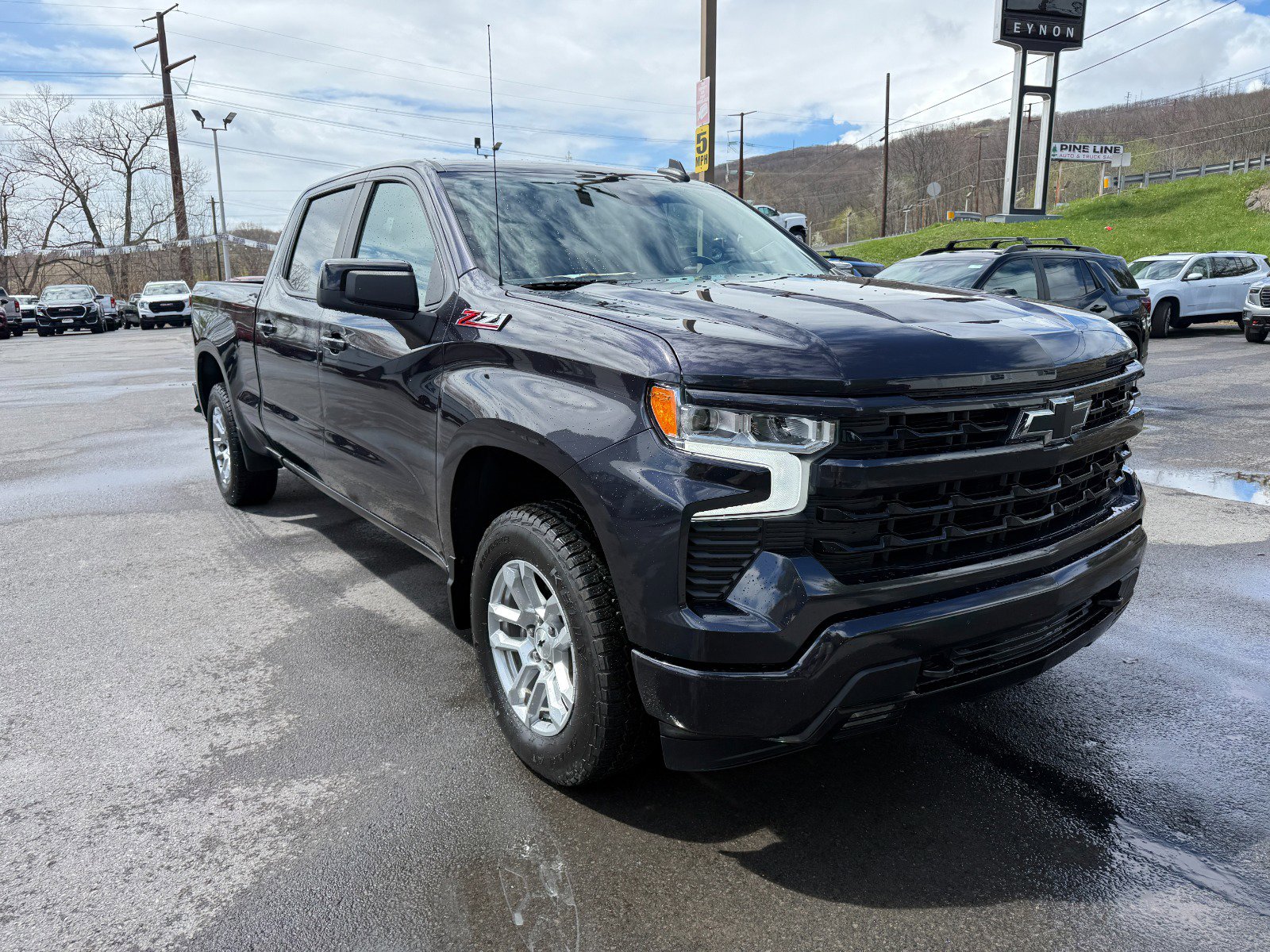 2023 Chevrolet Silverado 1500 RST - Photo 7