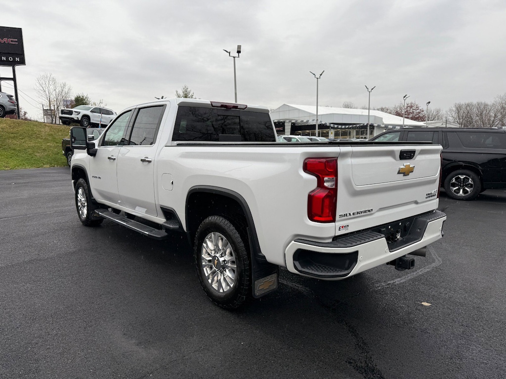 Used 2022 Chevrolet Silverado 2500 HD High Country Truck Crew Cab