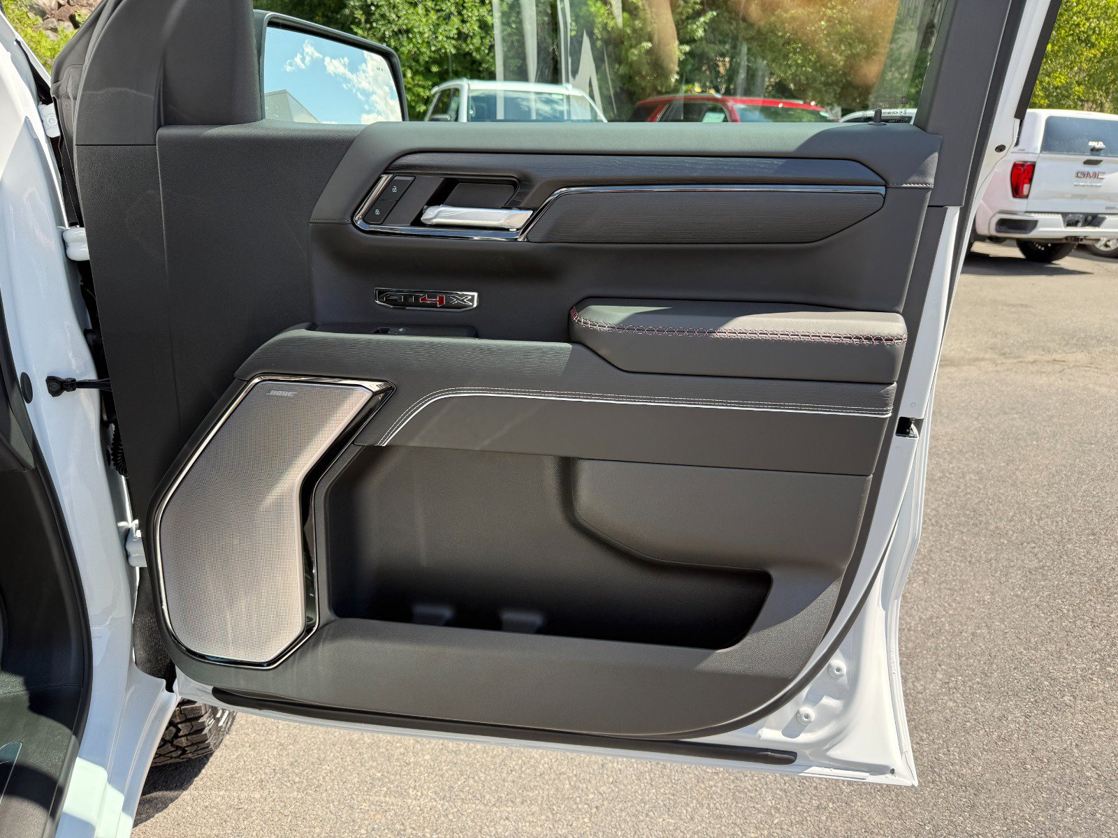 2026 GMC Sierra 1500 AT4X - Photo 24