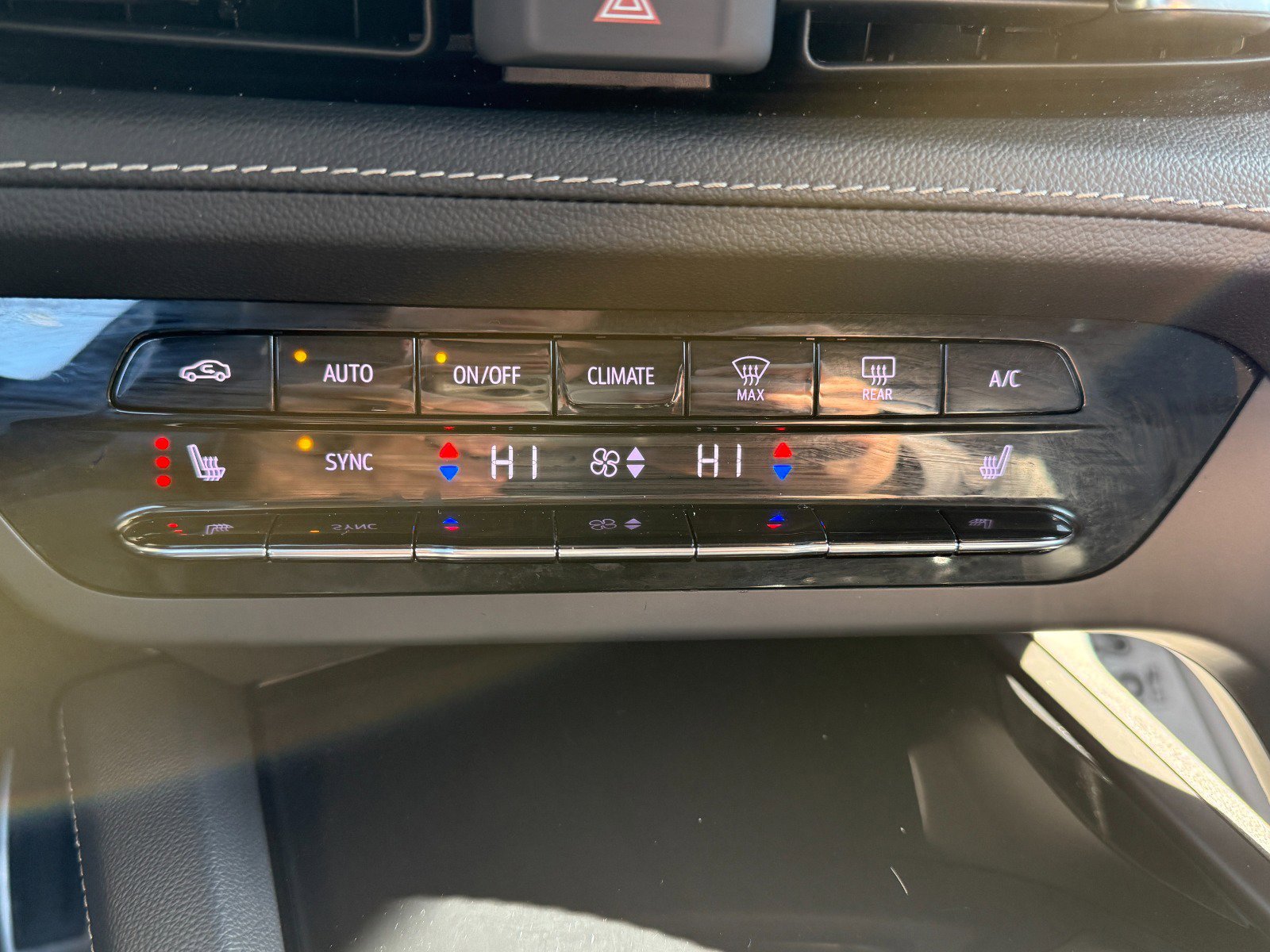 2022 Buick Envision Essence - Photo 35