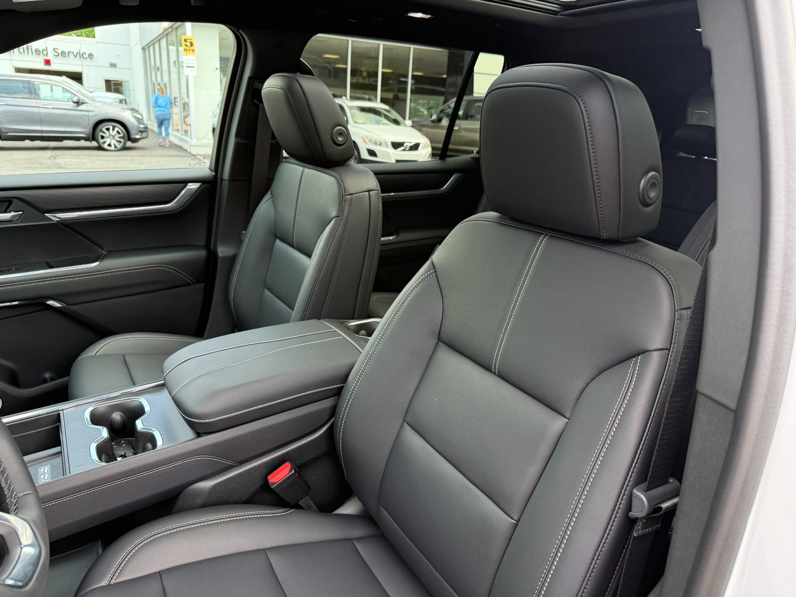 2026 GMC Acadia Elevation - Photo 14